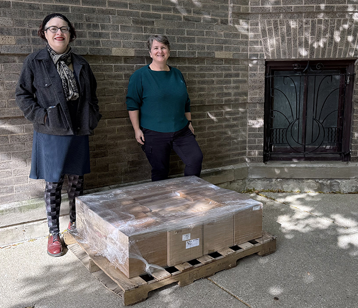 Jessica Palmer and Marie White: 100 Spanish books heading to Chile