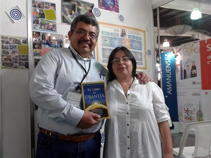 Agustin Arellano y Vanessa