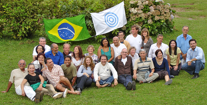 Jay Peregrine and Portuguese readers in Brazil Jay Peregrine and Portuguese readers in Brazil