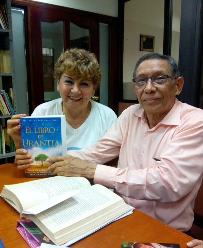 Grupo de lectura de la biblioteca de Barranquilla (Colombia)