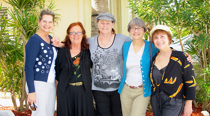 Line St-Pierre, Katharina Becker, Share Beasley, Carolyn Prentice, Doreen Heyne Line St-Pierre, Katharina Becker, Share Beasley,
Carolyn Prentice, Doreen Heyne