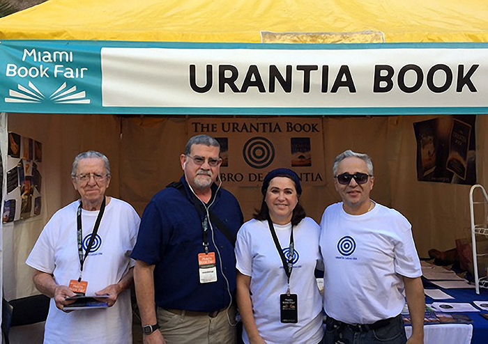 Luis Betancur, Raúl Pujol, Jeannette Francis, Ramón Franco Luis Betancur, Raúl Pujol, Jeannette Francis, Ramón Franco