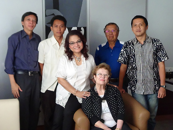 Widi Nogroho, Johan Niyadi, Intan Nugroho, A.M. Yusuf, Rahman Trimulyana, et Marlene Michelson-Dupont